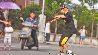 初学轮滑鞋教学视频,教学视频精华解析