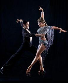 简单拉丁舞视频单人舞,跟随视频领略舞步魅力