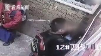学生电梯接吻视频,学生甜蜜接吻视频引发热议